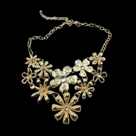 Gold Plated Floral Statement Necklace/Choker - Picture 6 of 9
